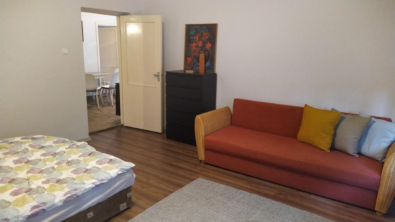 Ferienwohnung Tulipan Vendeghaz Siófok Exterior foto
